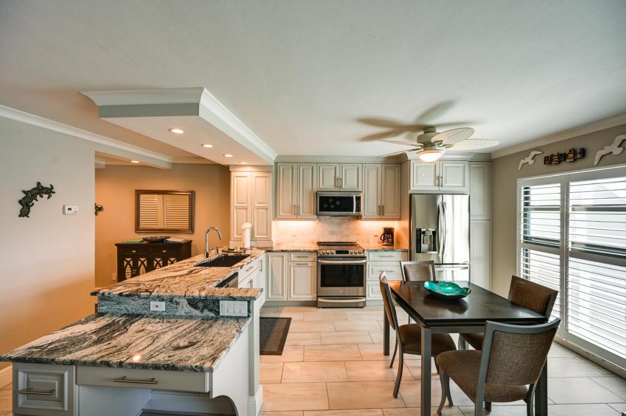 Coastal Marco Island Condo With Club Amenities! المظهر الخارجي الصورة
